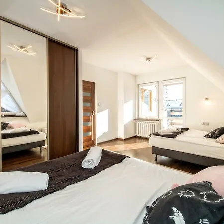 Apartament Apartament *