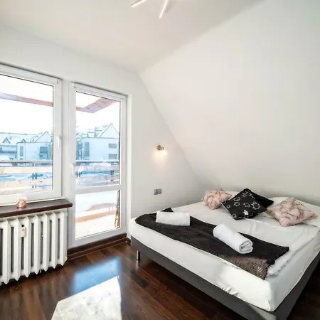 Apartament *